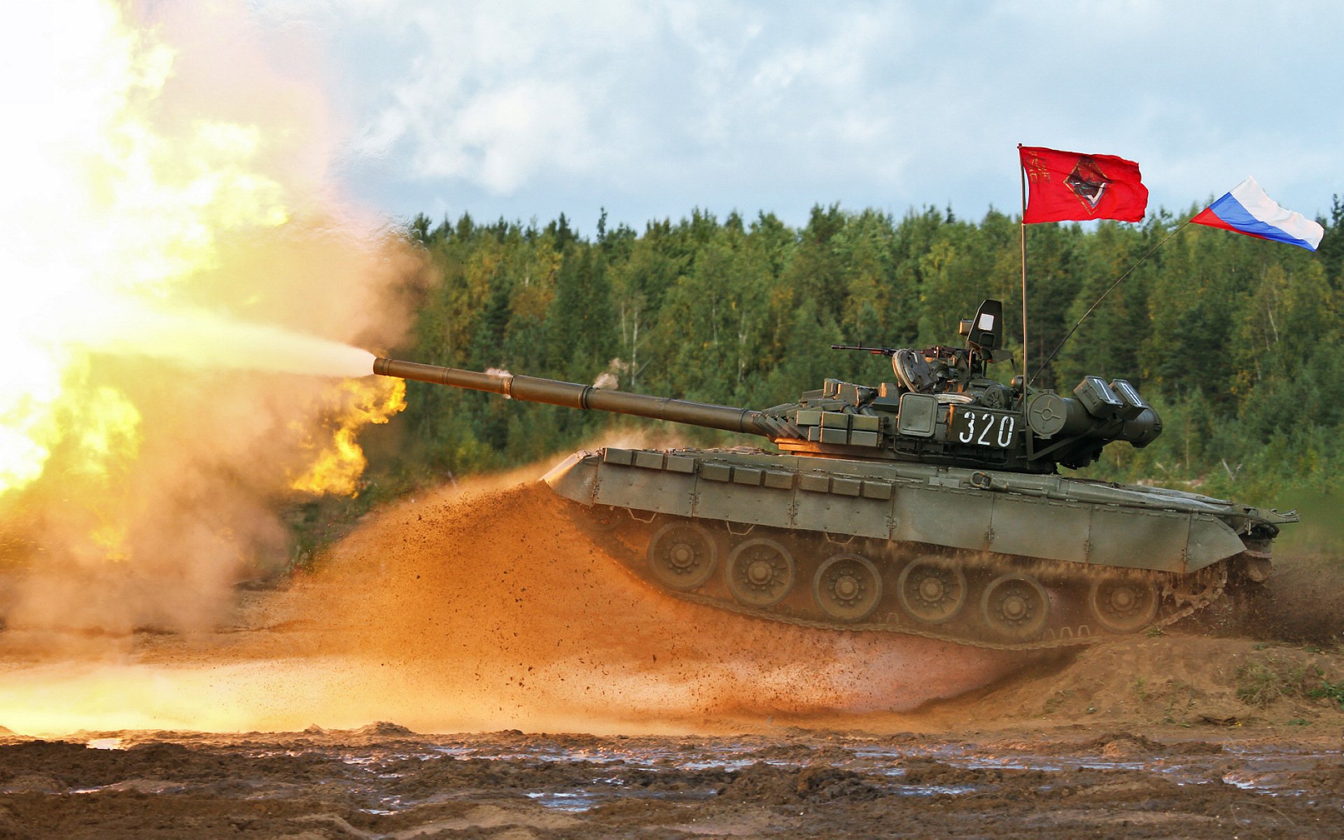 小镇特色水上漂流,挑战自然水域的趣味运动,水上漂流项目