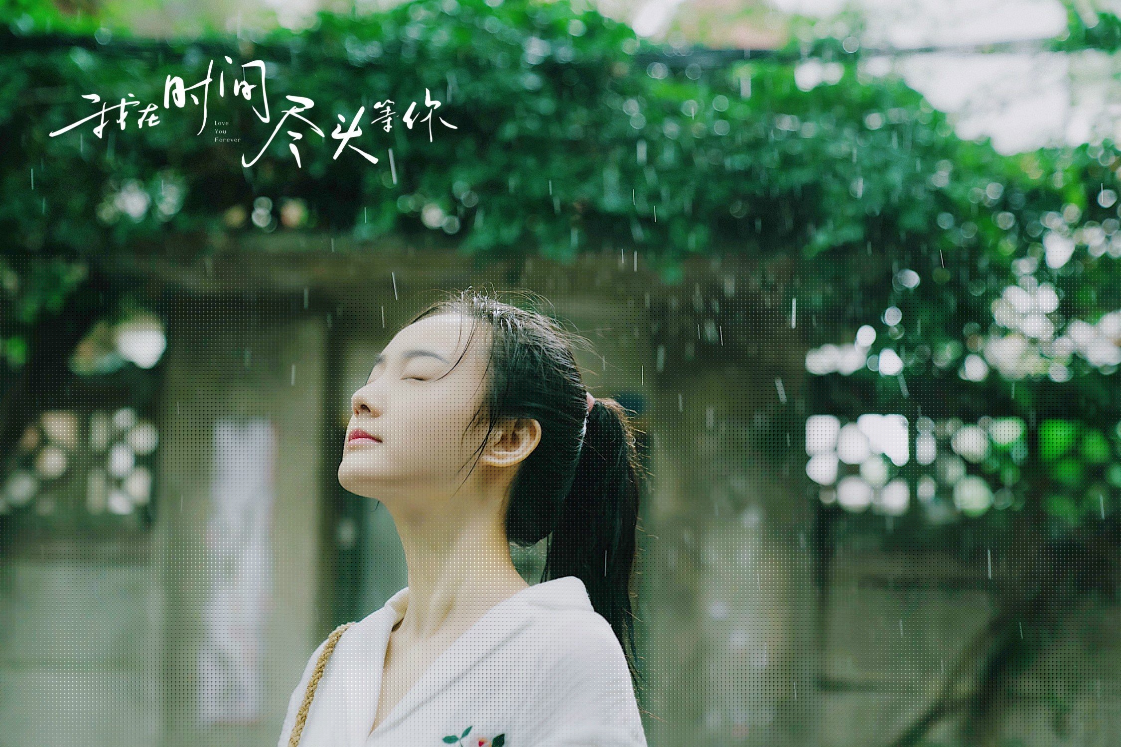 约基奇数据炸裂掘金轻取篮网，掘金官推晒约基奇训练照_控球中锋