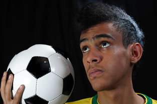 B体育亚洲官方网站-校园足球缺乏横向联赛结构支撑，我国校园足球训练存在的问题