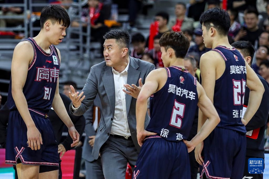 包含B体育官方网址：CBA球队的未来：打造百年俱乐部，传承篮球文化的词条