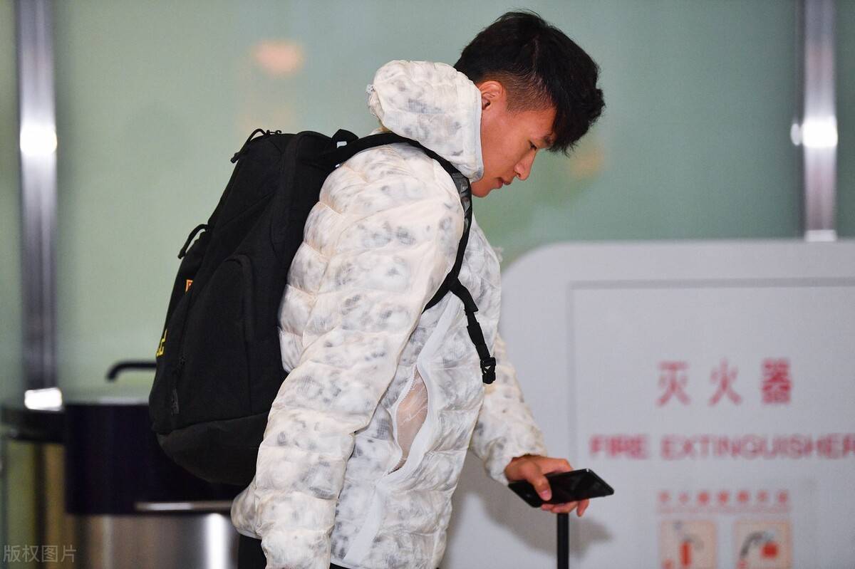 B体育平台:新晋国脚林良铭：刻苦训练，争取在国家队站稳脚跟的简单介绍