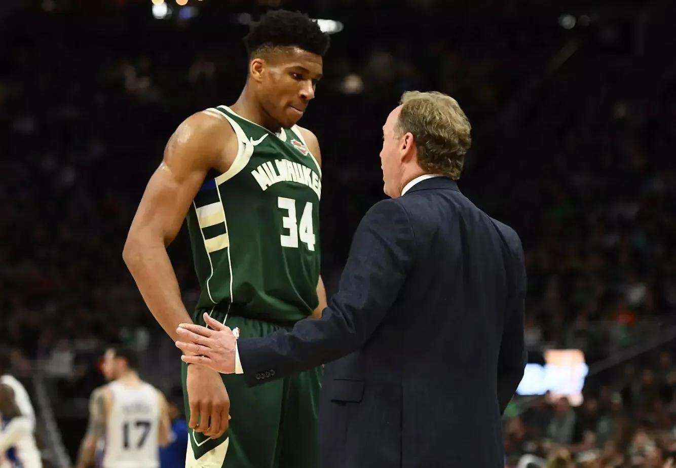 bsports体育：雄鹿队布登霍尔泽的调整：能否让球队重回巅峰？的简单介绍