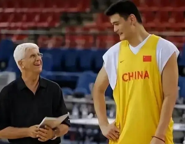 包含B体育官方网址：中国男篮历史上的最佳教练组合：他们的合作与辉煌的词条