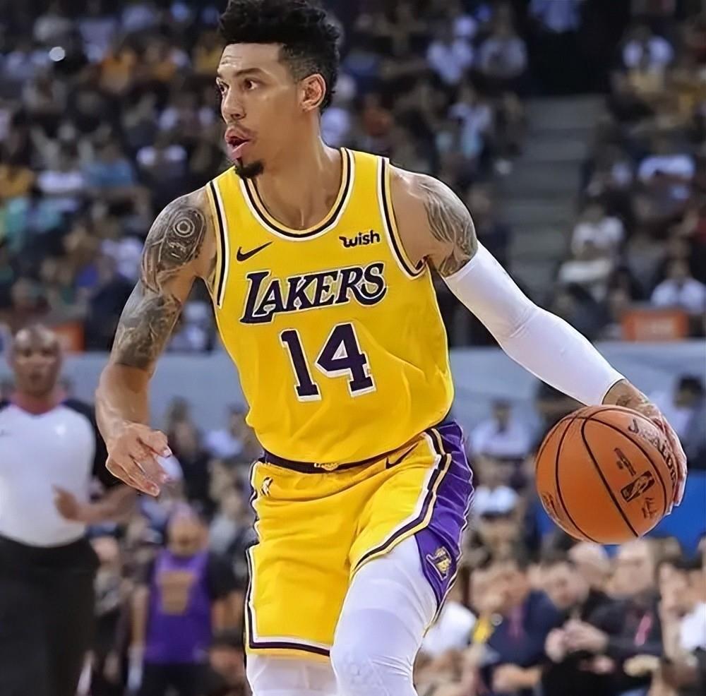 bsports体育：湖人队新赛季：克里斯蒂表示将提升防守积极性