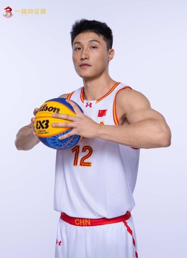 B体育官方网址：中国男篮历史上的经典配合：团队合作的典范的简单介绍