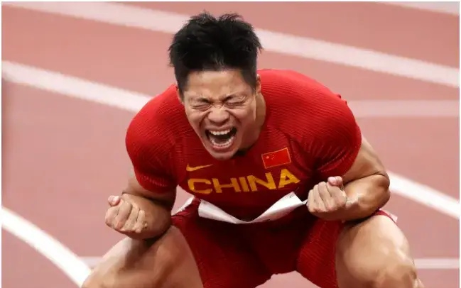 包含B体育:田径明星打破世界纪录,创造历史的词条 包含B体育:田径明星打破世界纪录,创造历史的词条